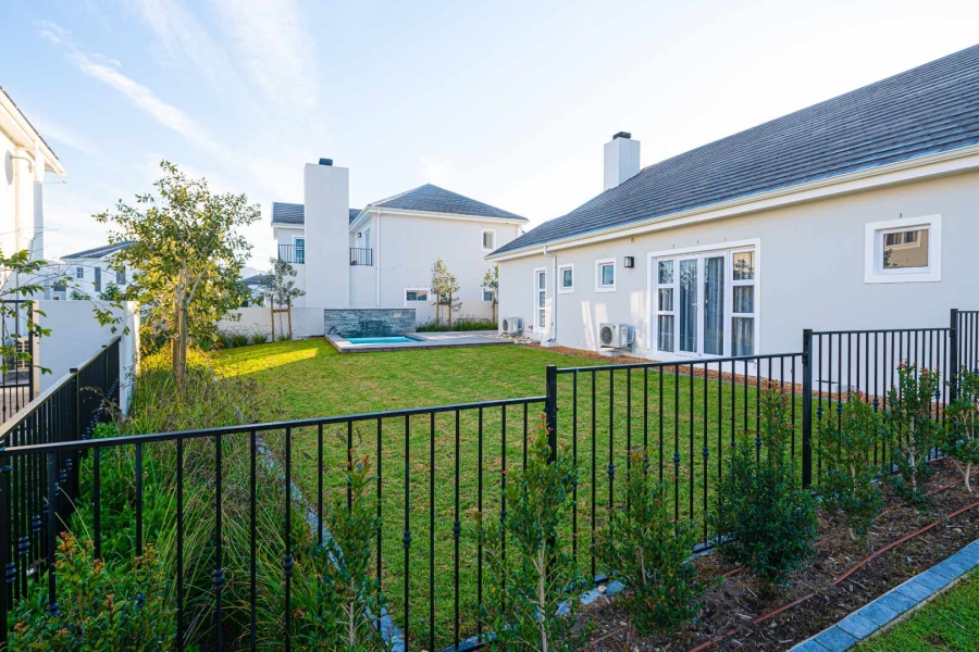 To Let 3 Bedroom Property for Rent in Val De Vie Estate Western Cape